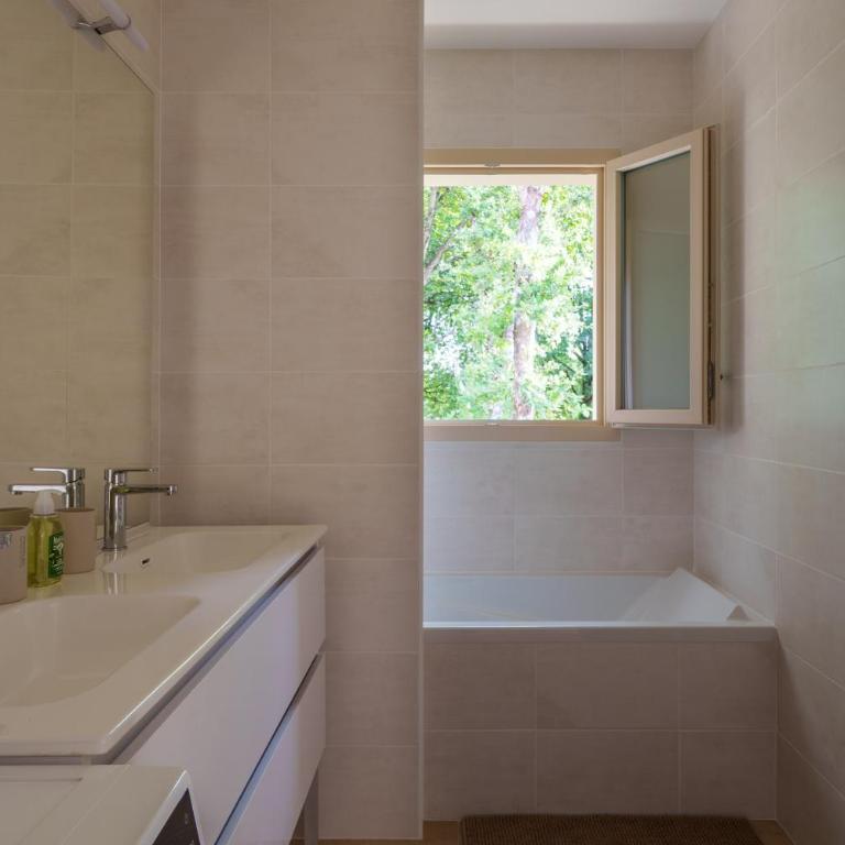 Maison paisible entre les pins - Two-Bedroom House - 14