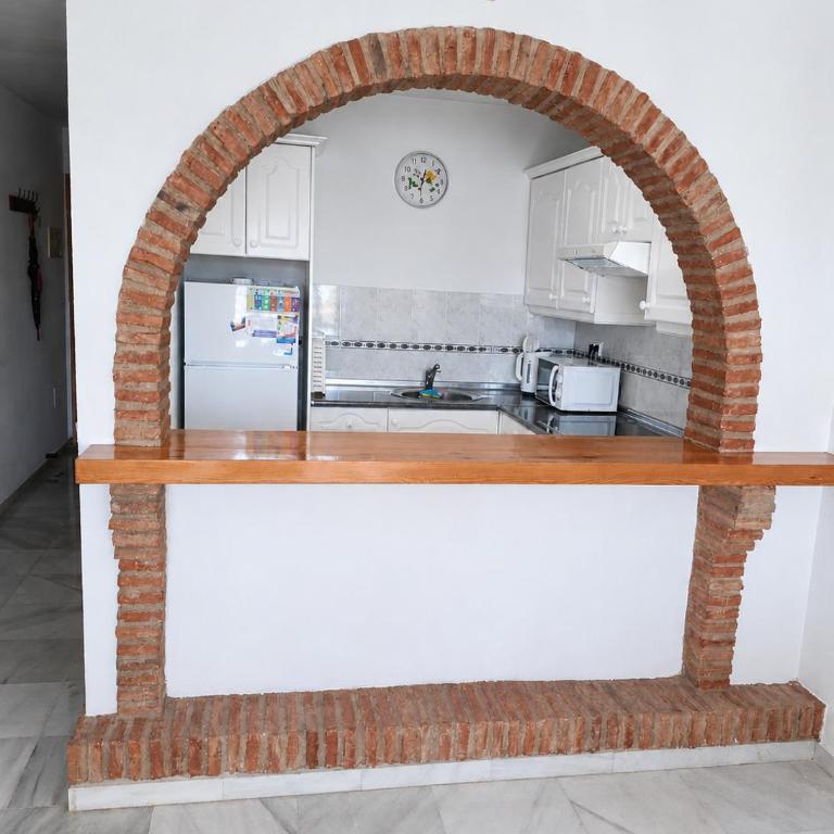 Pool-View Apartment with Terrace & Lift in Pueblo del Parque - Apartamento de 1 dormitorio - 9