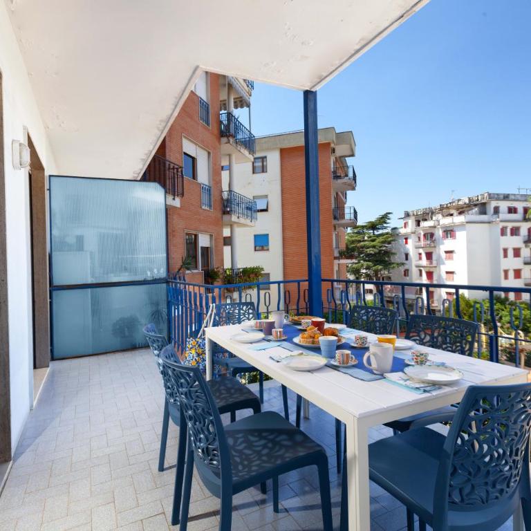 Estate4Home - Aranci 33 Guest House - Three-Bedroom Deluxe Apartment - 3