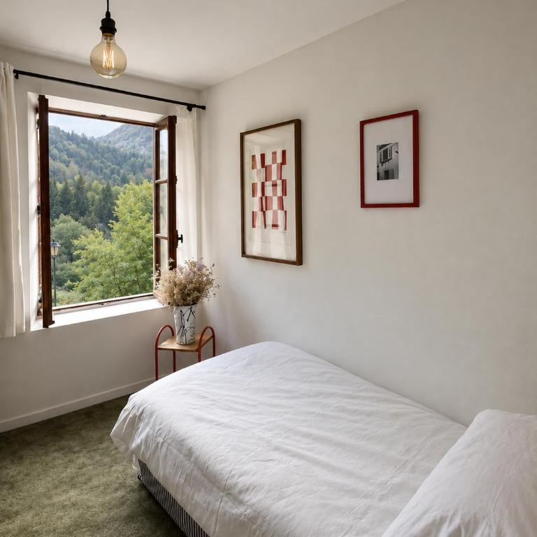 Hotel Au Bon Accueil - Chambre Triple - 2