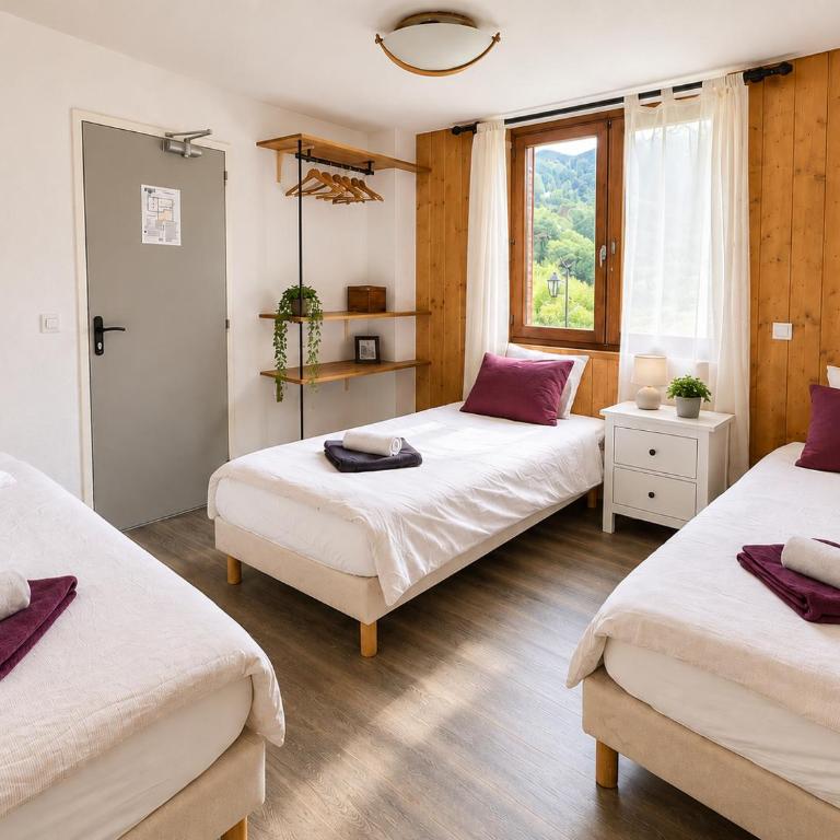 Hotel Au Bon Accueil - Chambre Triple - 1