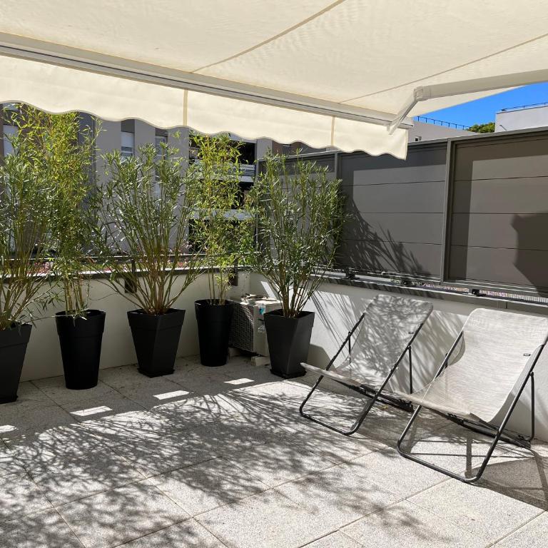 Appartement neuf, climatisé, piscine, terrasse - Appartement 2 Chambres - 2