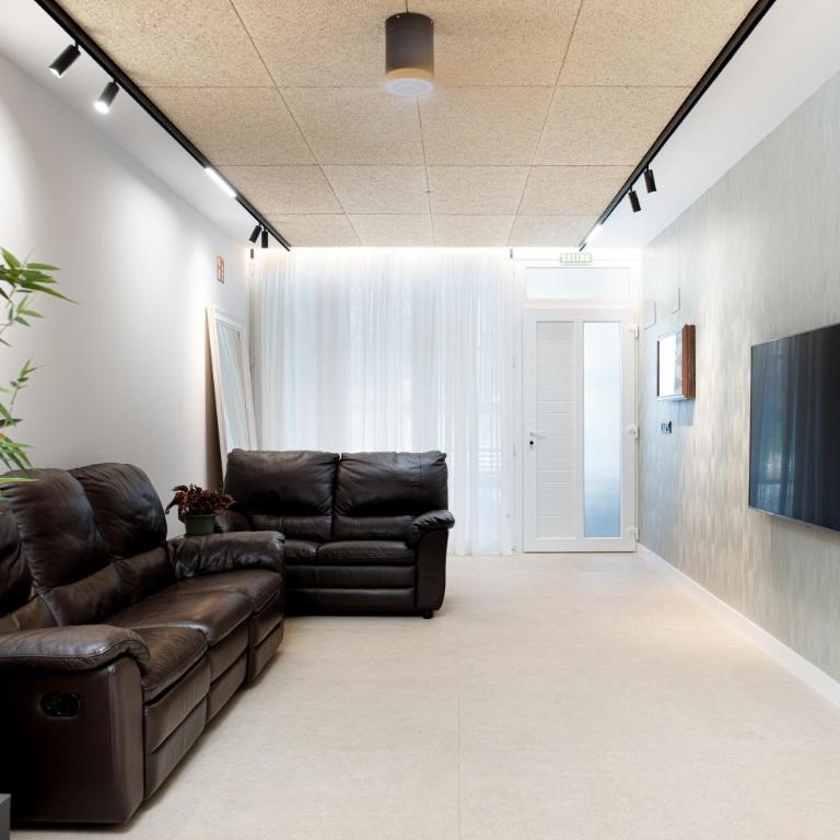 Apartamentos Alojalia - Apartment - Disability Access - 11