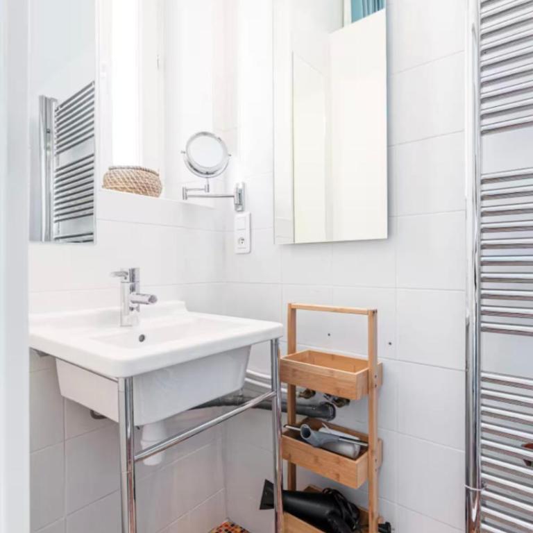 101 ANT - Stunning 2-bedroom Rue d'Antibes 150m from Palais - Appartement 2 Chambres - Vue sur Ville - 12