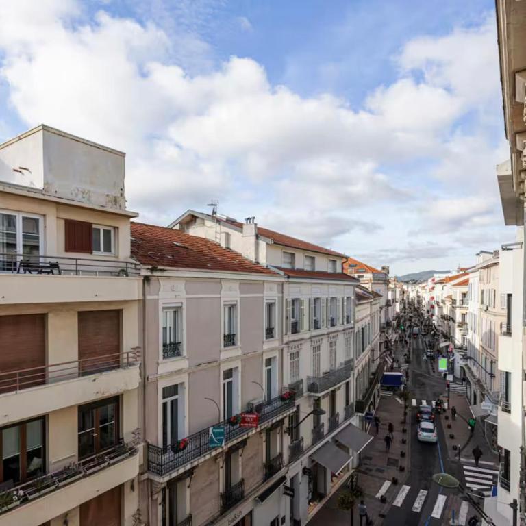 101 ANT - Stunning 2-bedroom Rue d'Antibes 150m from Palais - Appartement 2 Chambres - Vue sur Ville - 17