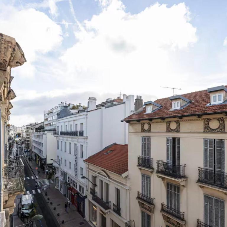101 ANT - Stunning 2-bedroom Rue d'Antibes 150m from Palais - Appartement 2 Chambres - Vue sur Ville - 18