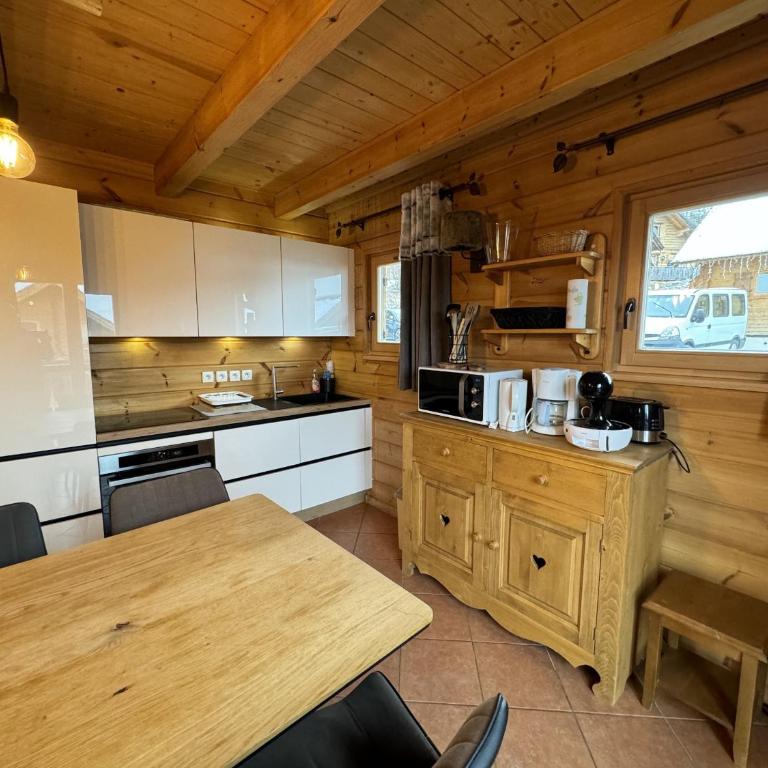 250 m des pistes, chalet 10 pers & piscine commune - Chalet - 9