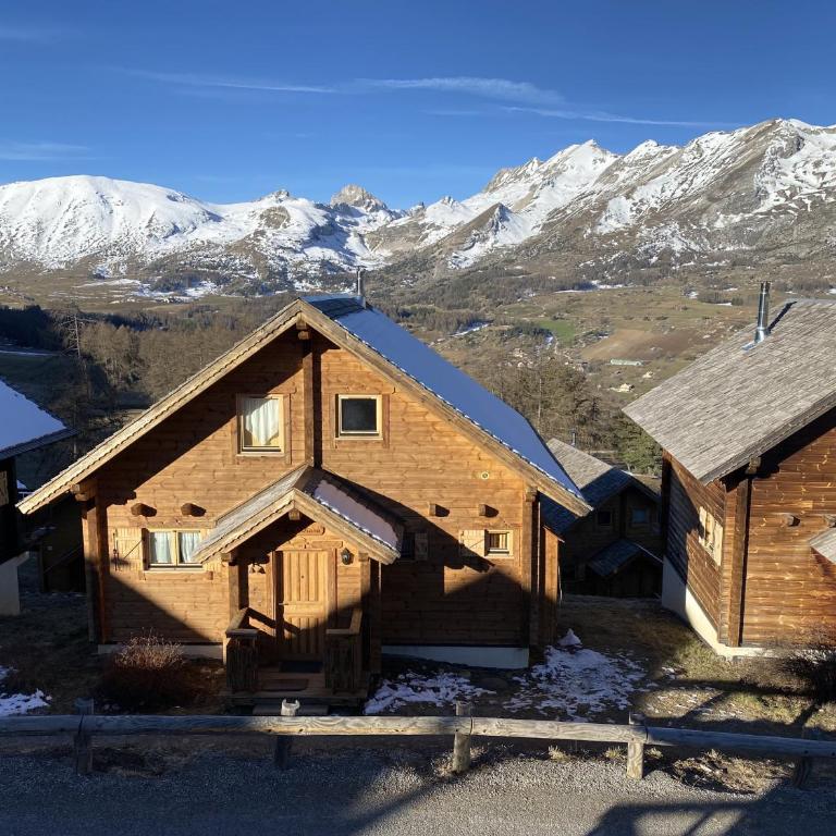 250 m des pistes, chalet 10 pers & piscine commune - Chalet - 24