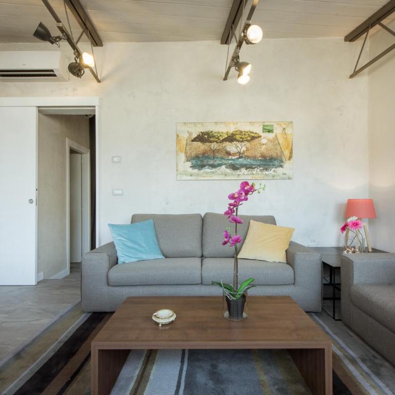 Apartments Florence- Painter's Attic - Appartamento - 2