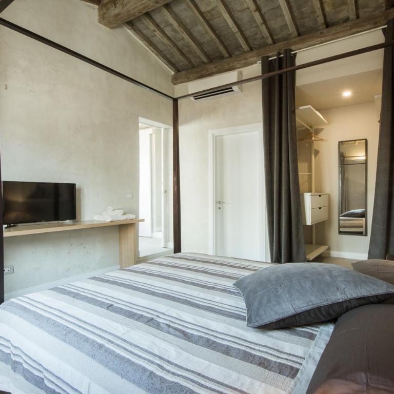 Apartments Florence- Painter's Attic - Appartamento - 9