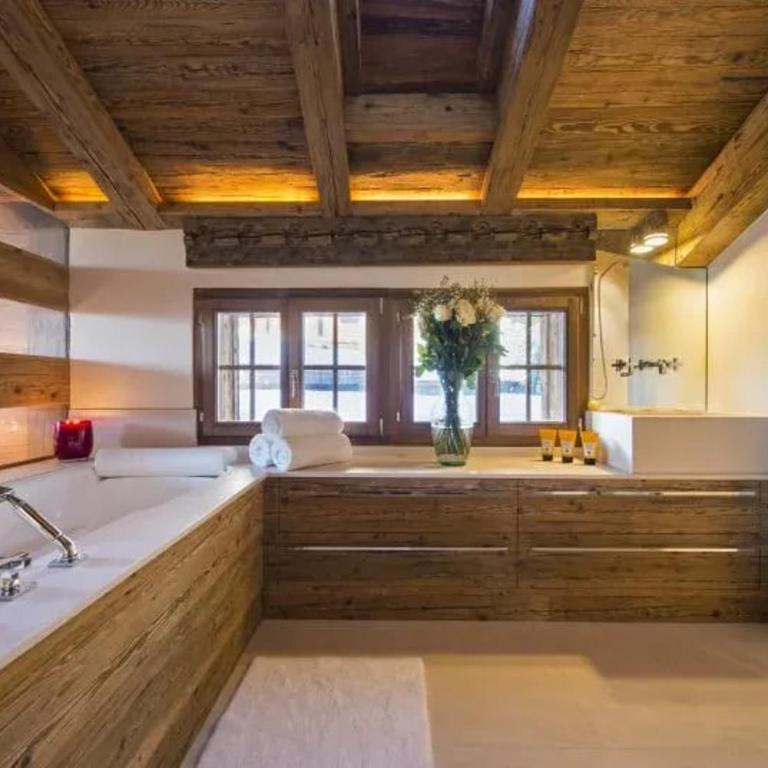 Profitez de vacances de rêve dans une maison spacieuse et élégante pour tous vos proches - Maison de Vacances - 2