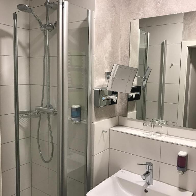 Hotel Waldhorn - Doppelzimmer - Hauptgebäude - 6