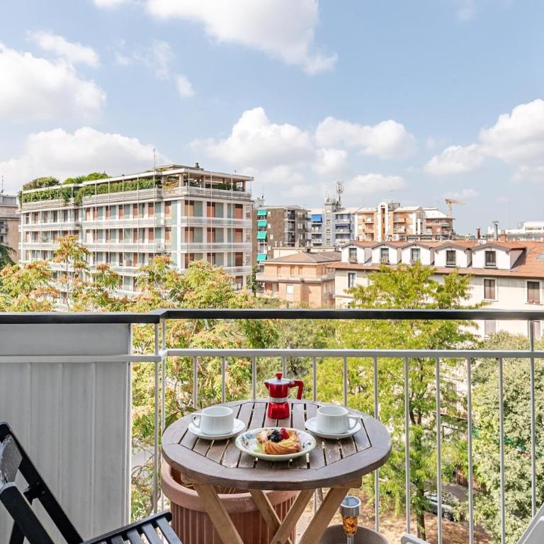 Spacious Apartment - M4 to Duomo - Free Garage - Appartamento con 3 Camere da Letto - Piano Alto - 1