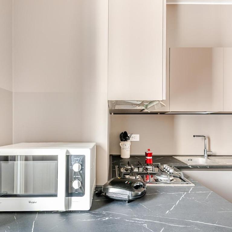 Spacious Apartment - M4 to Duomo - Free Garage - Appartamento con 3 Camere da Letto - Piano Alto - 6