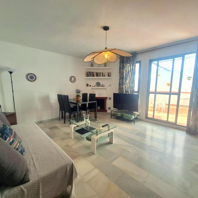 Andalusian style apartment in Pueblo Evita exclusive holiday complex - Apartment - 6