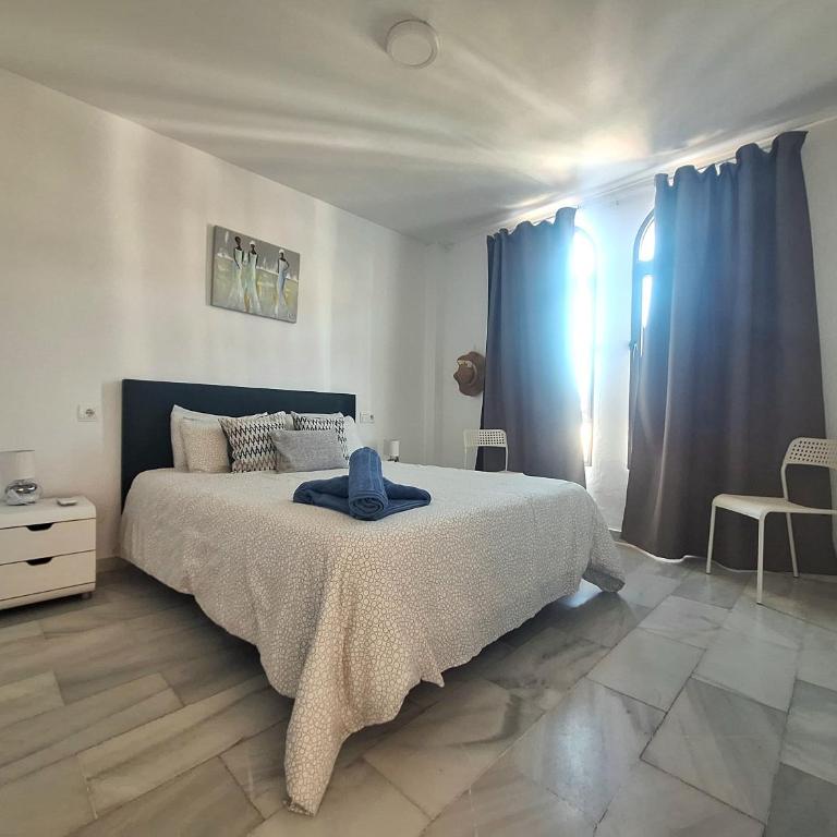 Andalusian style apartment in Pueblo Evita exclusive holiday complex - Apartment - 11