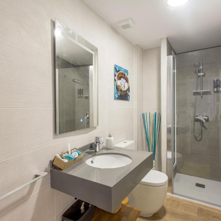 City Garden Bed and Breakfast - Deluxe Double Room - 8