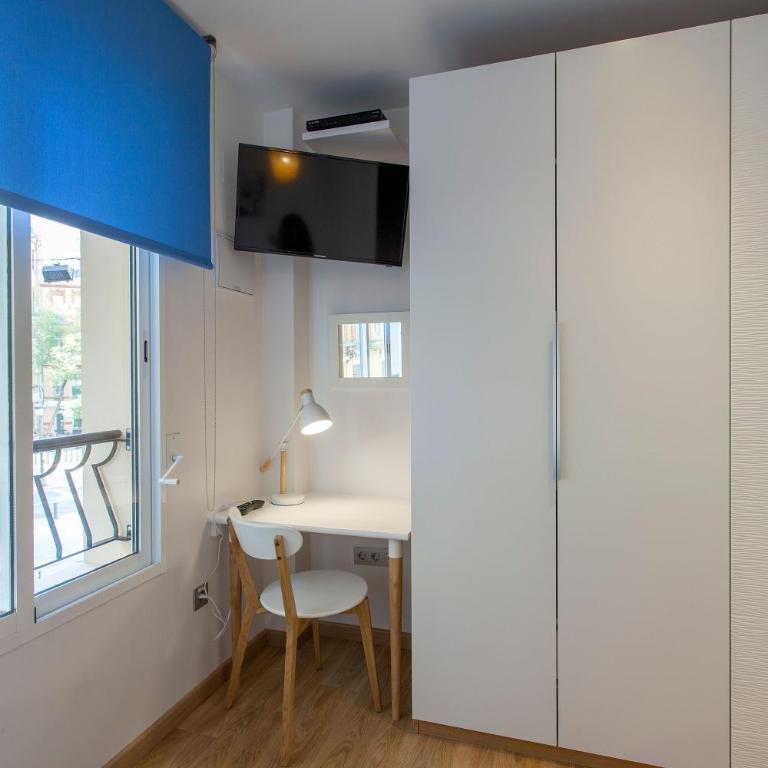 City Garden Bed and Breakfast - Double Room External Private Bathroom - 5