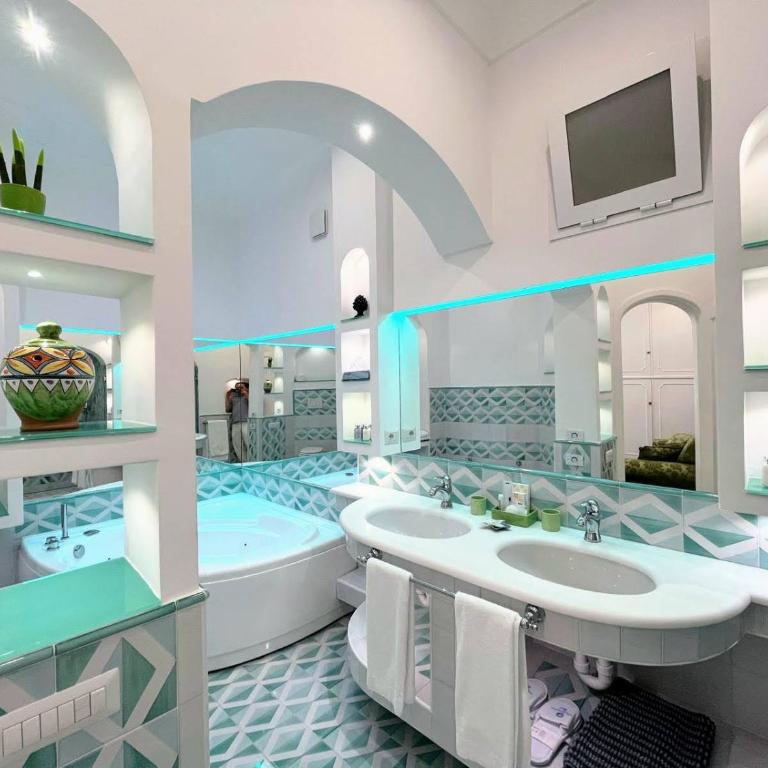 Lux 2BR Apartment in Positano View Terrace & Pool - Appartamento con 2 Camere da Letto - 35