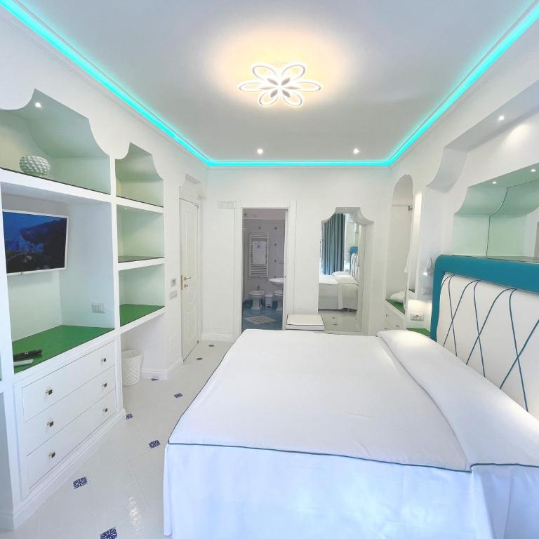 Lux 2BR Apartment in Positano View Terrace & Pool - Appartamento con 2 Camere da Letto - 74