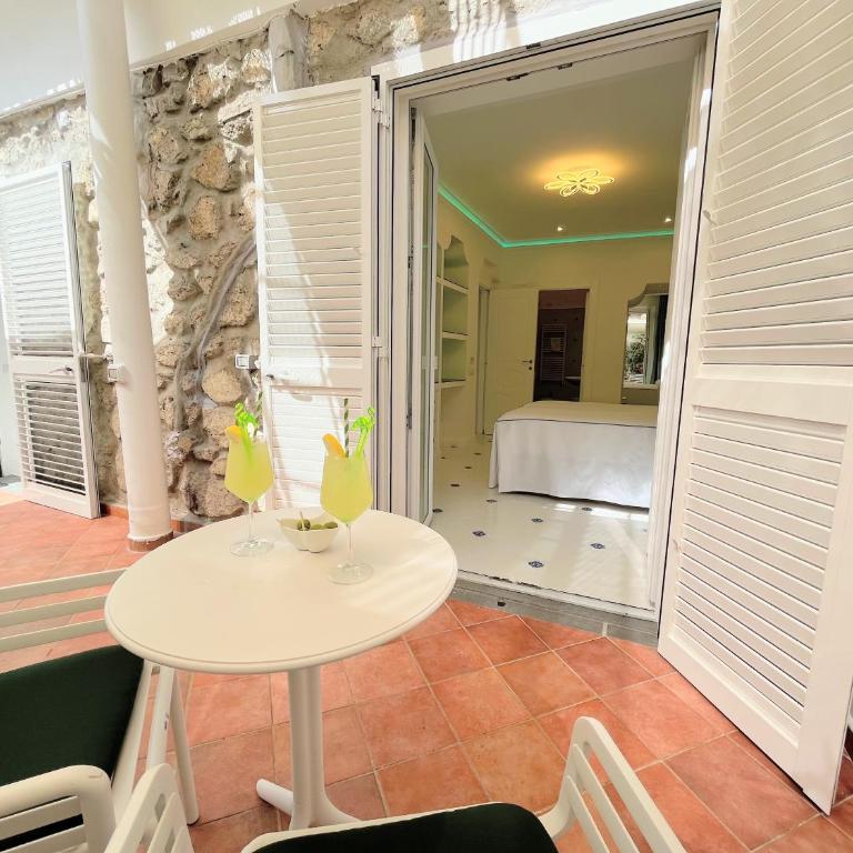 Lux 2BR Apartment in Positano View Terrace & Pool - Appartamento con 2 Camere da Letto - 87