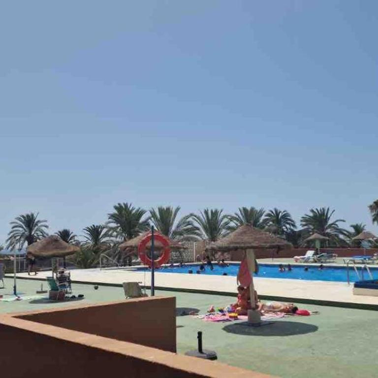 Las Palmeras - Seafront Apartment for 6 with Glazed Terrace and Marina Views - Apartamento de 2 dormitorios con vistas al mar - 7