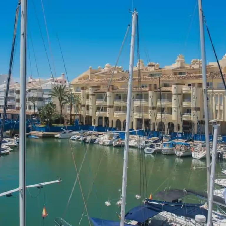 Apartment in Benalmadena Costa, Puerto Marina - Appartamento con 2 Camere da Letto - 55