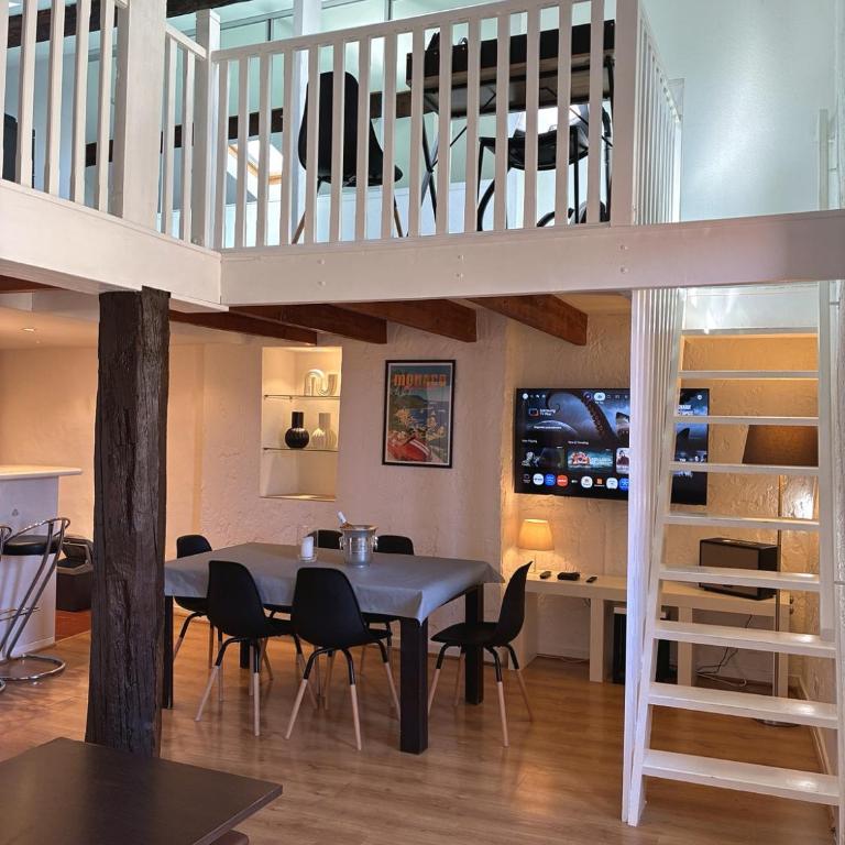 Duplex Apartment Old Town & Beach - Appartement 2 Chambres avec Balcon - 30