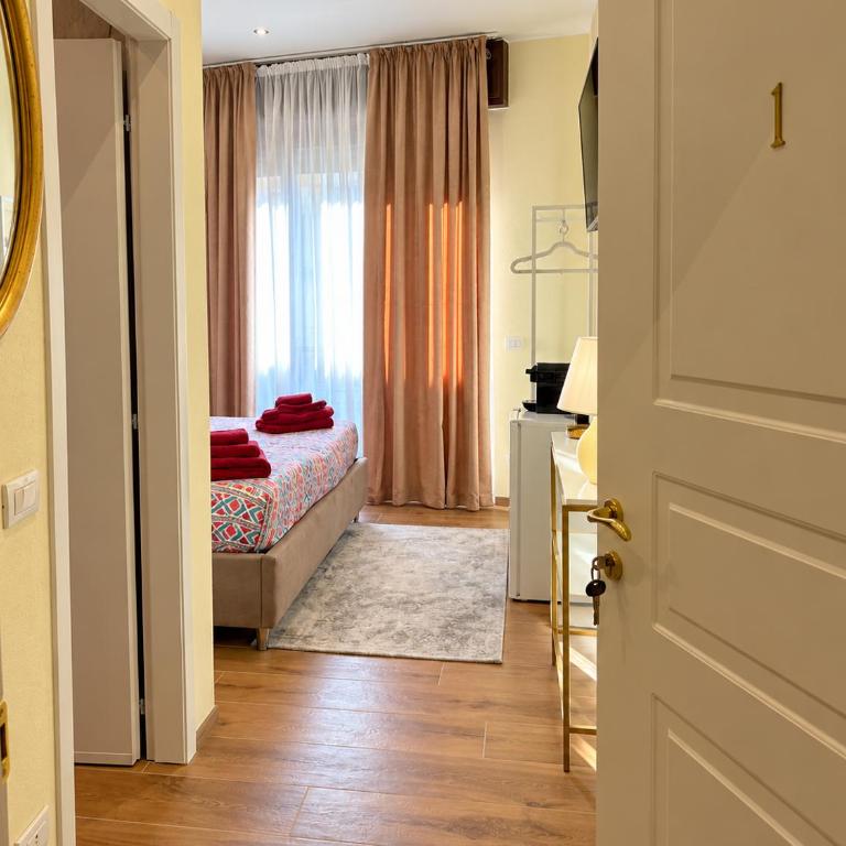 Valverde Apartments and Room - Camera Matrimoniale Deluxe con Balcone - 7
