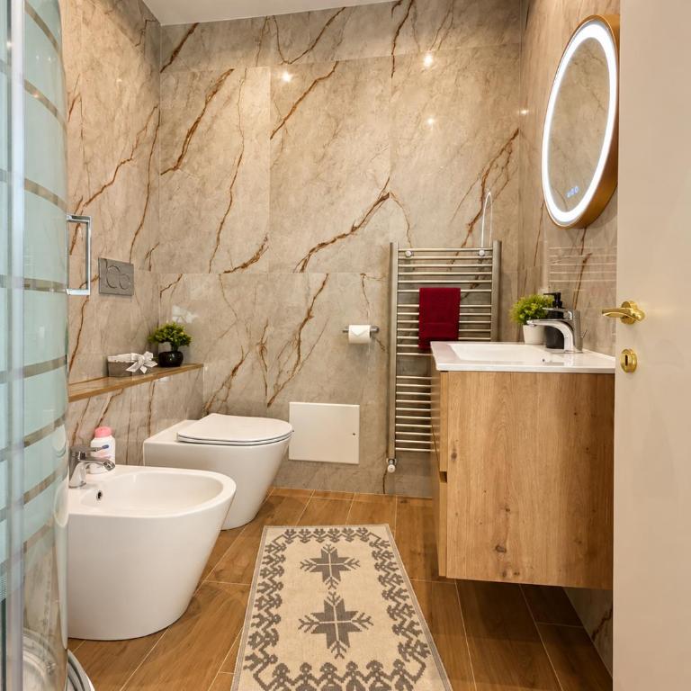 Valverde Apartments and Room - Camera Matrimoniale Deluxe con Balcone - 1