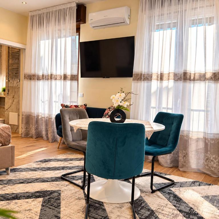 Valverde Apartments and Room - Monolocale Matrimoniale Deluxe - 12