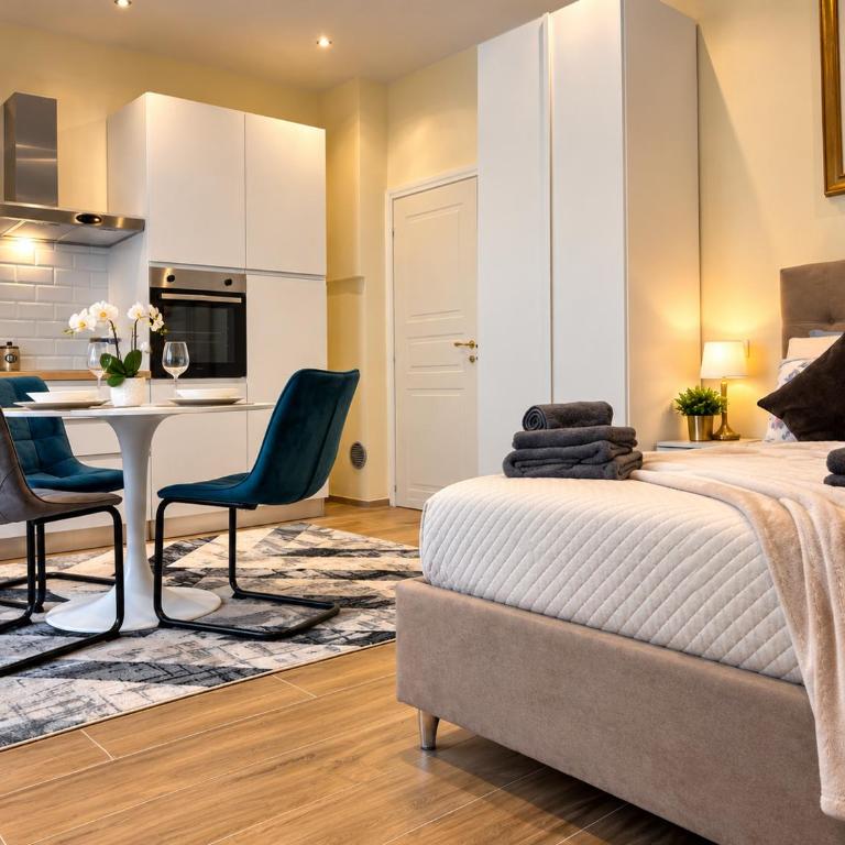 Valverde Apartments and Room - Monolocale Matrimoniale Deluxe - 10