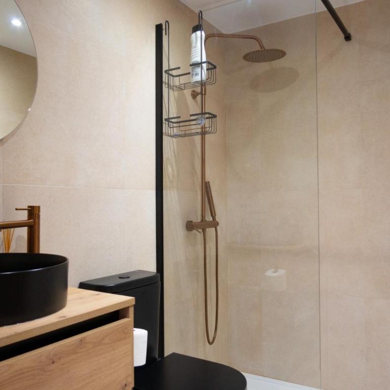 AR22 Belgravia Club - Four-Bedroom House - 8