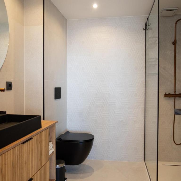 AR22 Belgravia Club - Four-Bedroom House - 11
