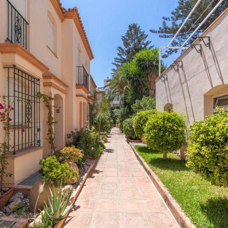 AR22 Belgravia Club - Four-Bedroom House - 20