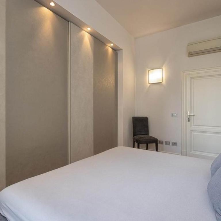 French-style comfort room - Appartamento Premium con 3 Camere da Letto - 2