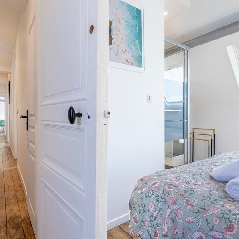 5 chambres et 5 salles d'eau au coeur de Vannes - Appartement - 7