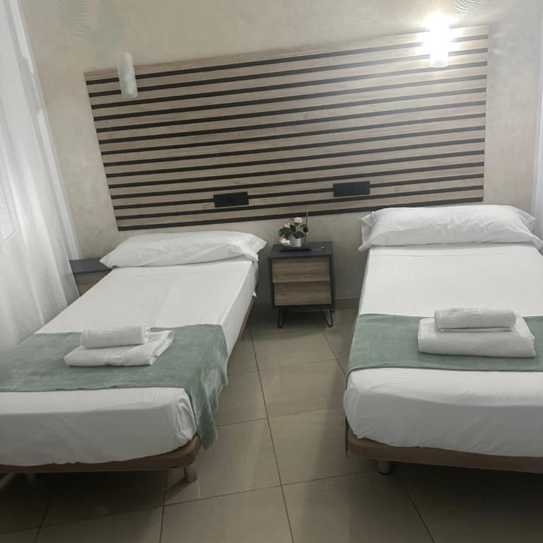 Hostal Alegria Alicante - Chambre Double avec Salle de Bains Privative - 3