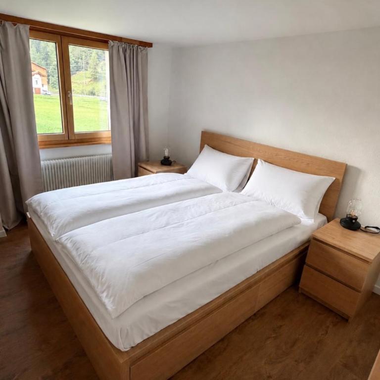 Neue Wohnung mit Balkon & nahe Bushaltestelle nach Saas-Fee - Apartment mit 1 Schlafzimmer - 4