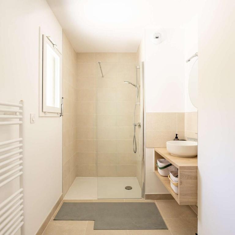 Studio élégant, balcon et parking - 4 pers. - FR-1-883-22 - Studio - 7
