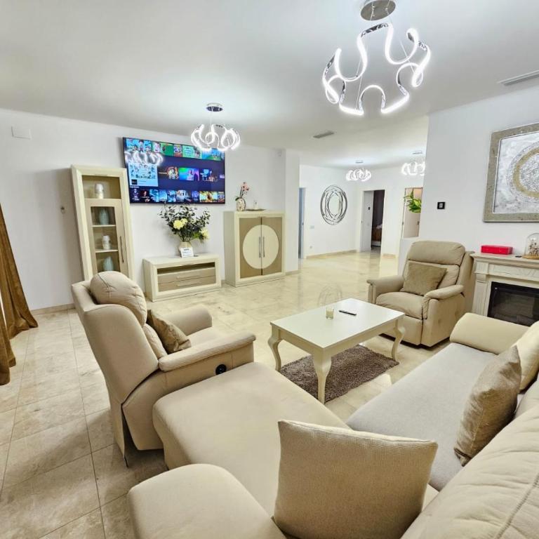 Exclusive Villa City, Beach & Golf - Villa - 7