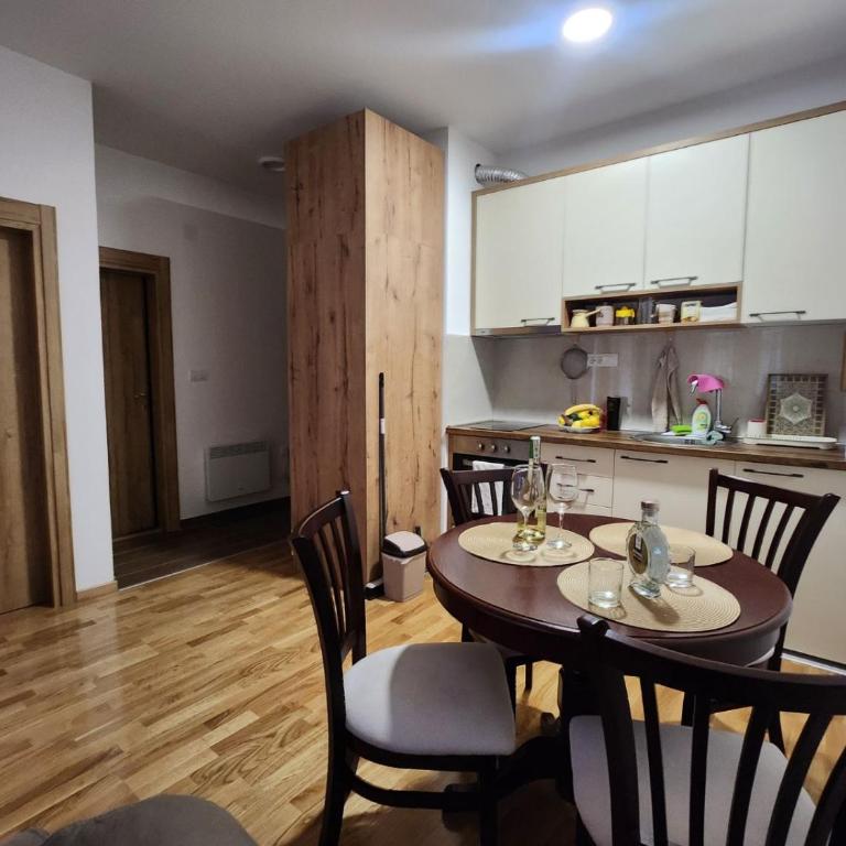 Izvor - One-Bedroom Apartment - 1