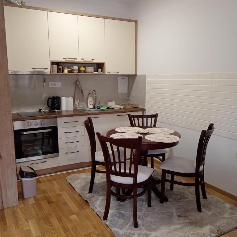 Izvor - One-Bedroom Apartment - 2