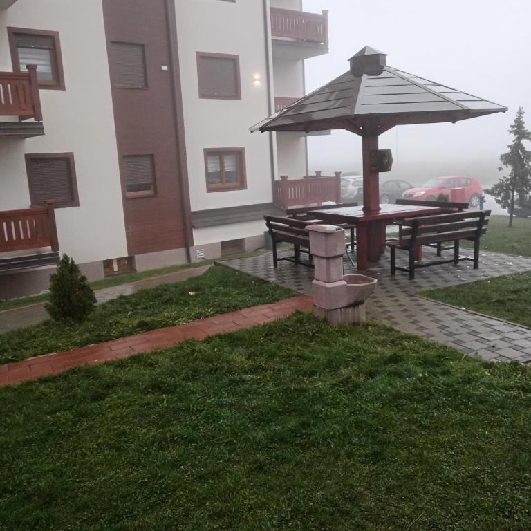 Izvor - One-Bedroom Apartment - 10
