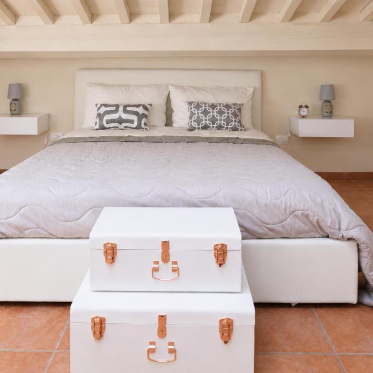 White Attic Lucca - Two-Bedroom Apartment - 23