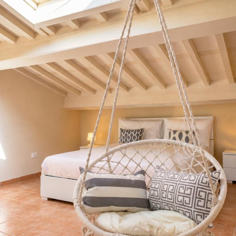 White Attic Lucca - Two-Bedroom Apartment - 30