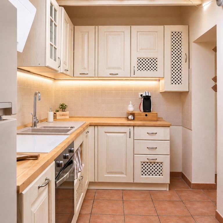 White Attic Lucca - Two-Bedroom Apartment - 36