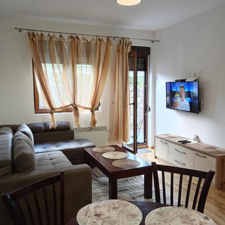 Izvor - One-Bedroom Apartment - 34