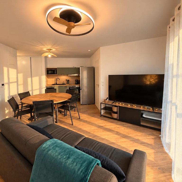 Joly - Apt 2 chambres - RDC - à deux pas de la plage - Appartement 2 Chambres avec Balcon - 1
