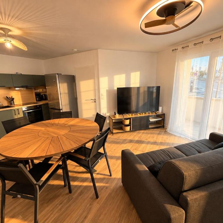 Joly - Apt 2 chambres - RDC - à deux pas de la plage - Appartement 2 Chambres avec Balcon - 6